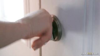 Brazzers - Hard Cock For A Hot Thief