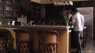 Adira Allure: Psychotic Anal & Squirt!