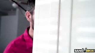 Bang Bros - Begging For A Creampie