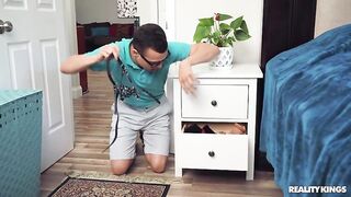 Reality Kings - Peeping On The Panty Sniffer