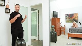 Brazzers - Bare Butt for his Big Screen