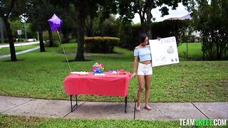 Team Skett - Cupcakes for  College