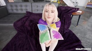 Reality Kings - Slurping The Coochie Catcher