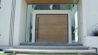 Brazzers - Bouncy Jog and Snog