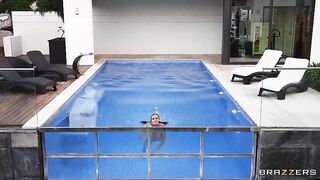 Brazzers - Stacy Gets Soaking Wet