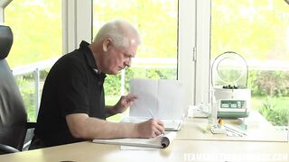 Team Skett - I Can Help