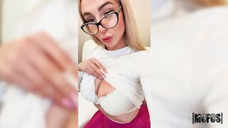 Mofos - Sexy Squirt Surprise