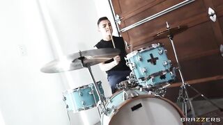 Brazzers - I Wanna Fuck Your Mom