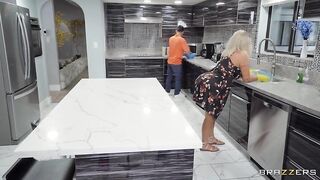 Brazzers - Slippery When Wet MILF Bangs Stepson