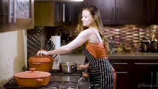 Girls Way - Favorite Meal