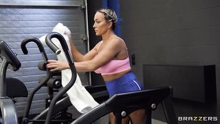 Brazzers - Scissoring The Sweaty Slut