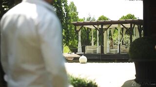 21 Natural - Love Coming Home