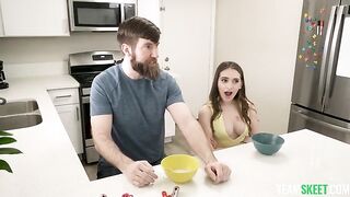 Team Skett - An Exxxtra Small Meal