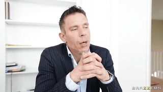 Brazzers - Sex Therapist Seduces Sex Addict