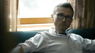 Sweet Sinner - The Sex Therapist 6 - Scene 1 - Keep It Close