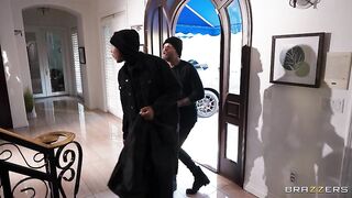 Brazzers - A Very Brazzers XXXmas Part 1