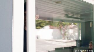 Brazzers - Double Teaming The Foam Party MILF