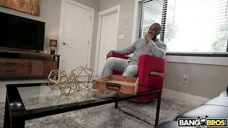 Bang Bros - A Huge Cock For Nicole