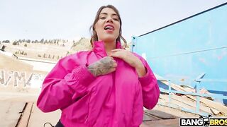 Bang Bros - Sara Blonde Fucks Outside