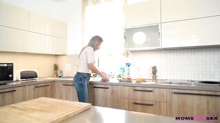 Moms Teach Sex - Coming Twice For Stepmom