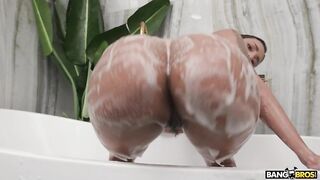 Bang Bros - Ass So Big Like the Sun