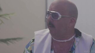 Wicked - Sunny Goldmelons - Scene 3