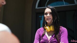 Twistys - Runaway Bride Needs Pussy