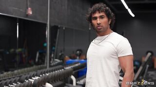 Brazzers - Watch Him Jog, Suck His Hog!