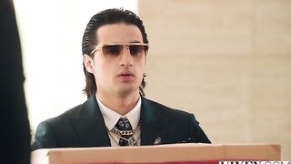 Vixen - Cock Hungry Mob Queen Valentina Nappi