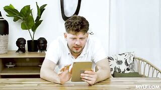 MomShoot - Mellany Lapiedra - Tight MILF Gets Locked Out and Fucked Up