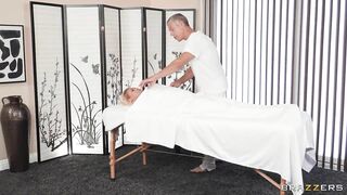 [ZZSeries] Charli Phoenix Milf Spa Part 3