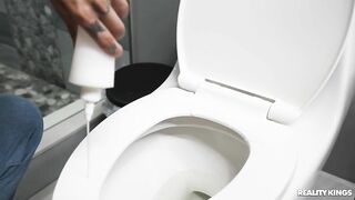 Skylar Vox Messy Mask Prank - RealityKings