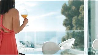 Antonia Sainz On High Ground - SexArt