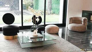 On Set With Alexis Fawx - BrazzersExtra