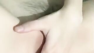 Horny Girl Rubbing her Pinky Pussy