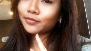 Beautiful Girl Getting a creampie with Missionary Sex