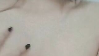 Extremely Sexy Indian Girl Showing Her Big Boobs And Ass (Viral MMS)