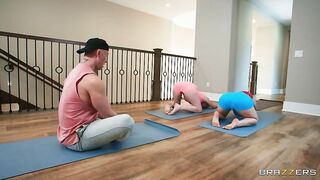 Lexi Lore, Lily Lou - Stretch Our Pussies Out -Brazzers