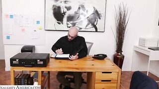 Gal Ritchie - Naughtyoffice