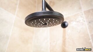 Cassie Lenoir – 4 Hand Massage - AssParade