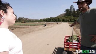 Pixie Smalls – Strawberries and Cream for That Sweet Peach - Thickumz