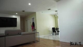 Violet Dawn – Picking Up My Buddy’s Girl Mofos